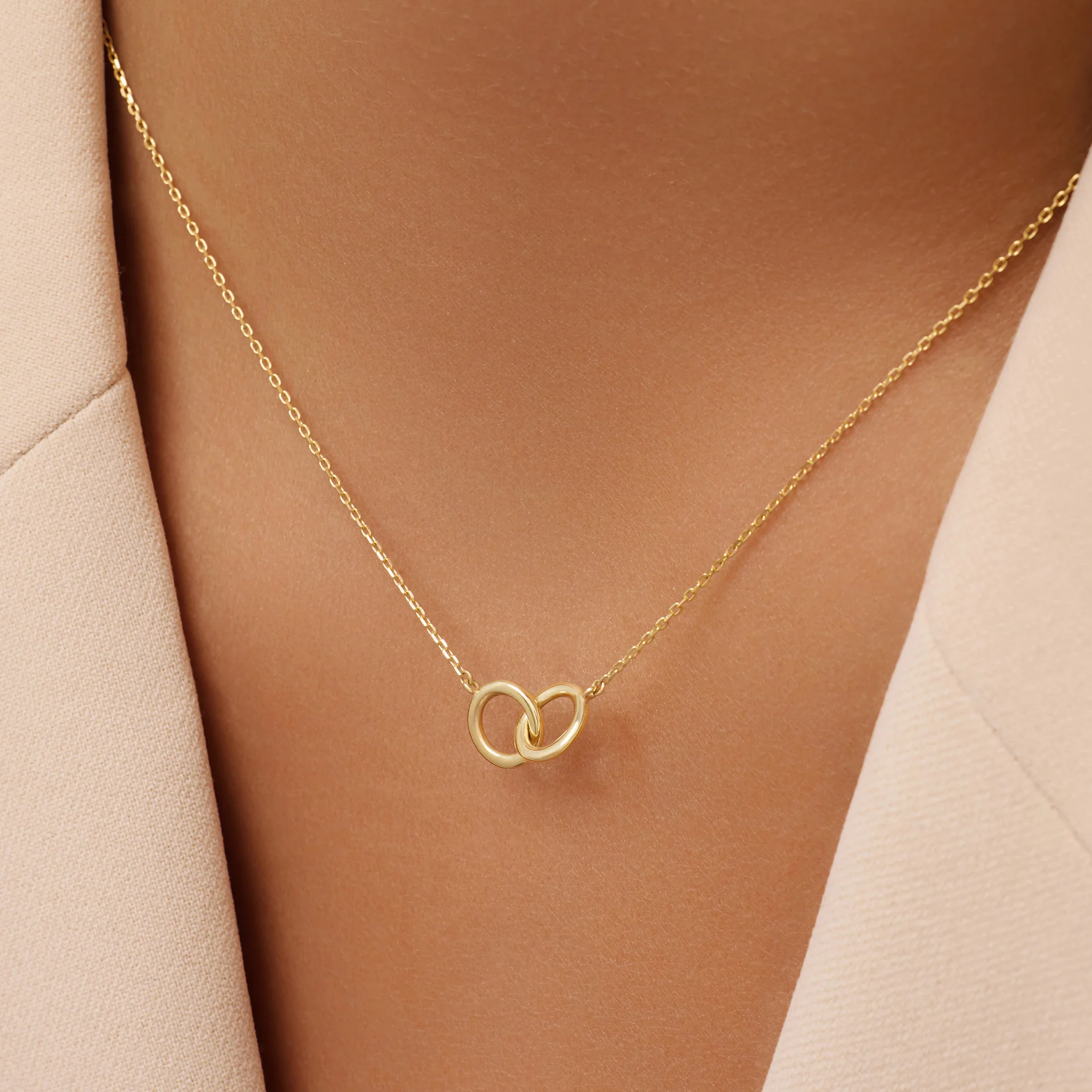 Bold Linked Infinity Pendant Necklace - Image 3