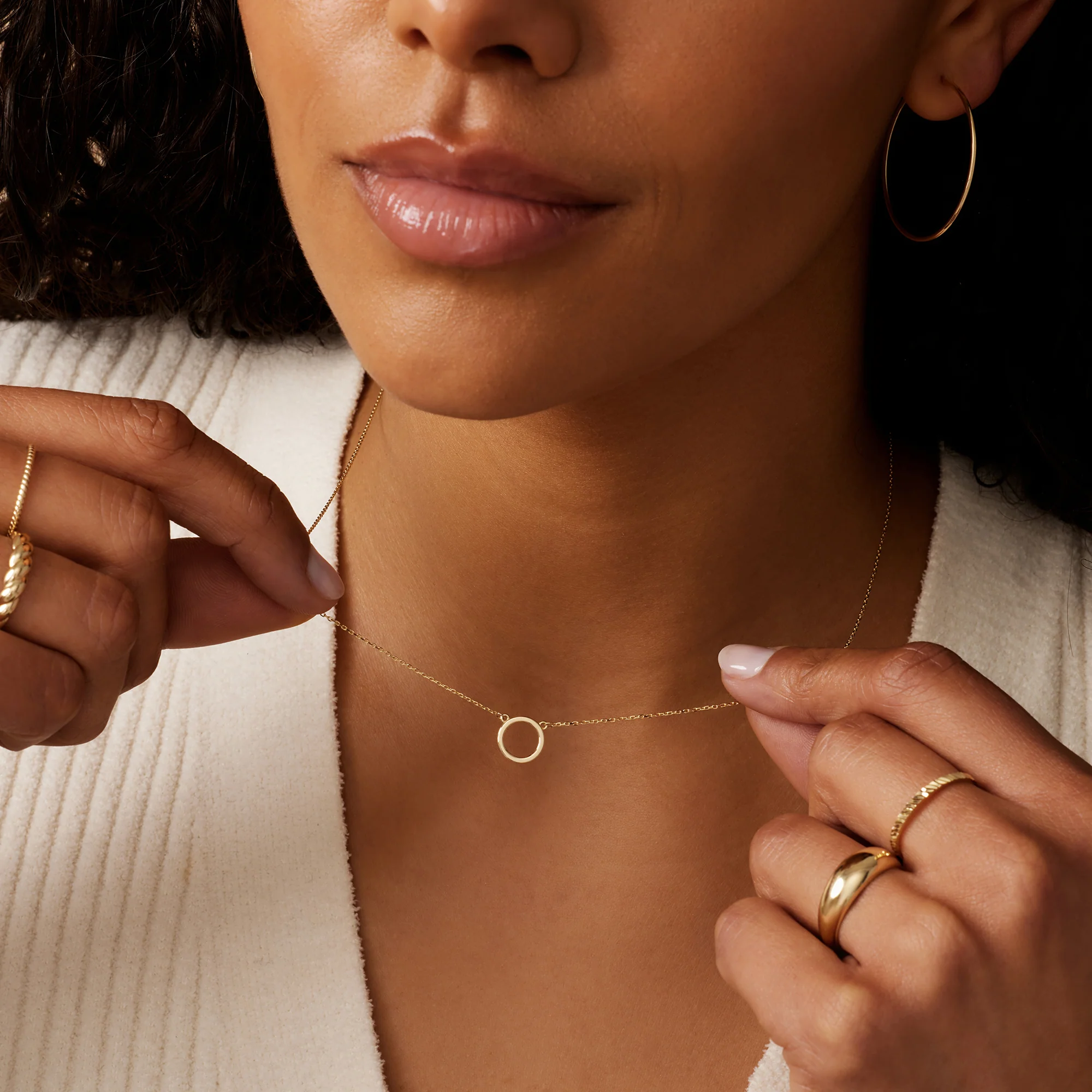 Circle Pendant Necklace - Image 4