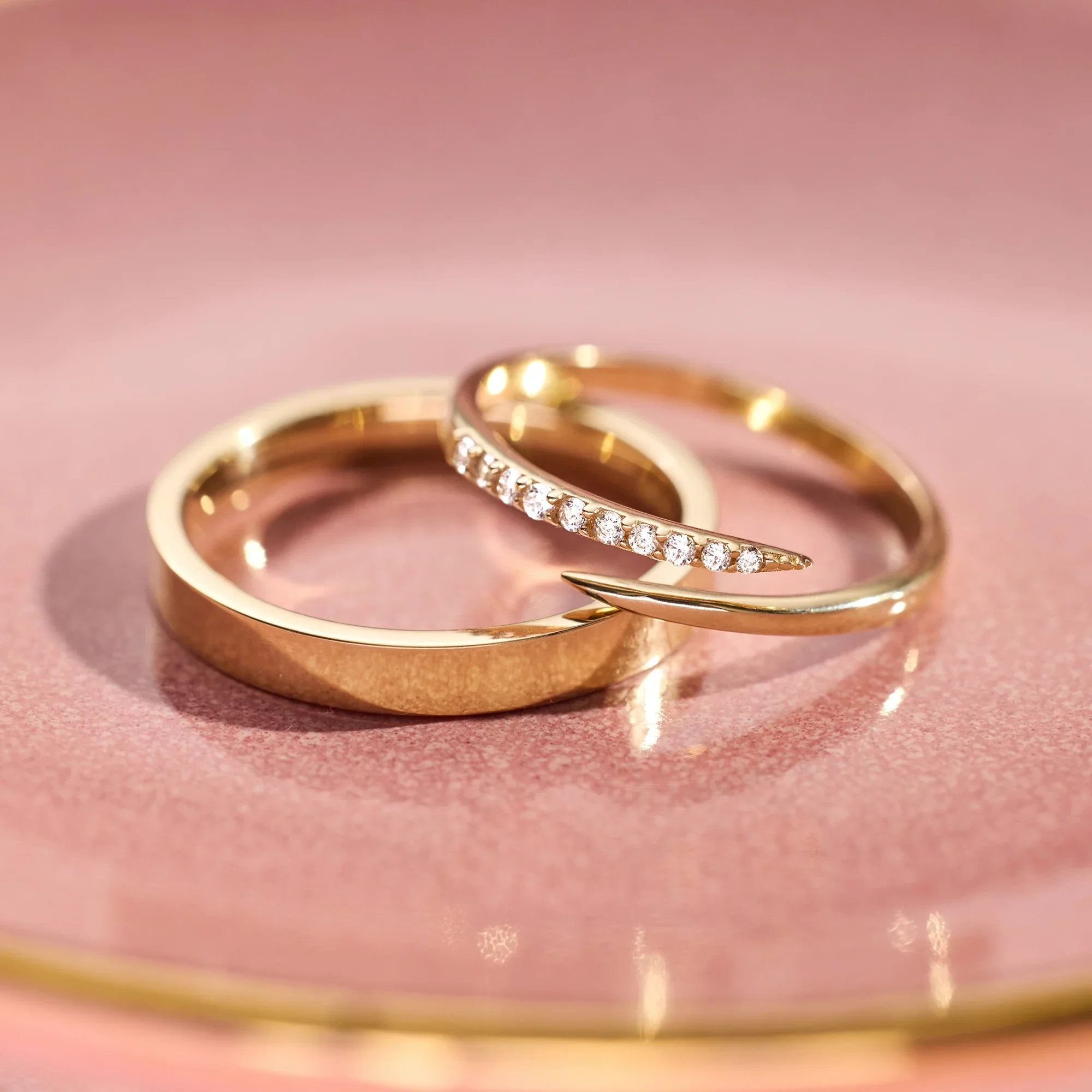 Cubic Zirconia Claw Ring - Image 8