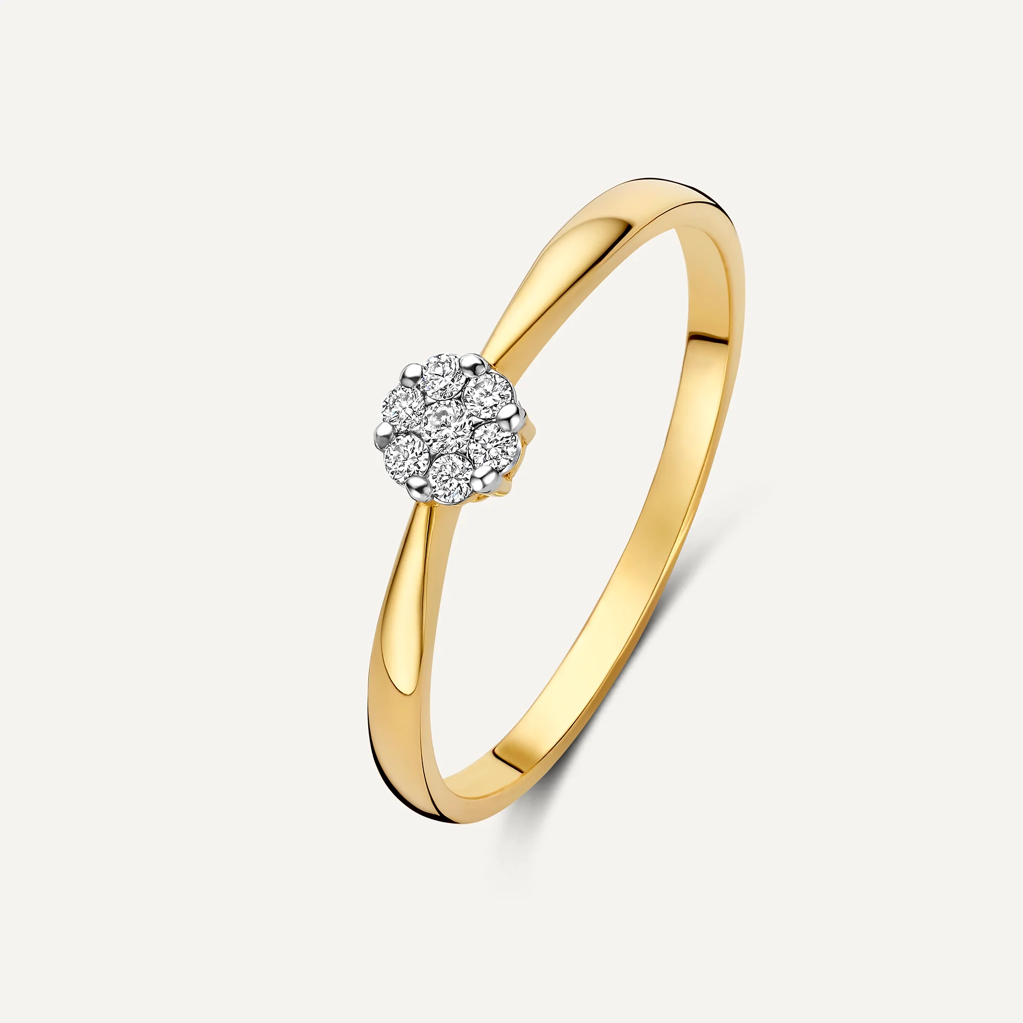 Diamond Cluster Tapered Ring (0.08 ct)