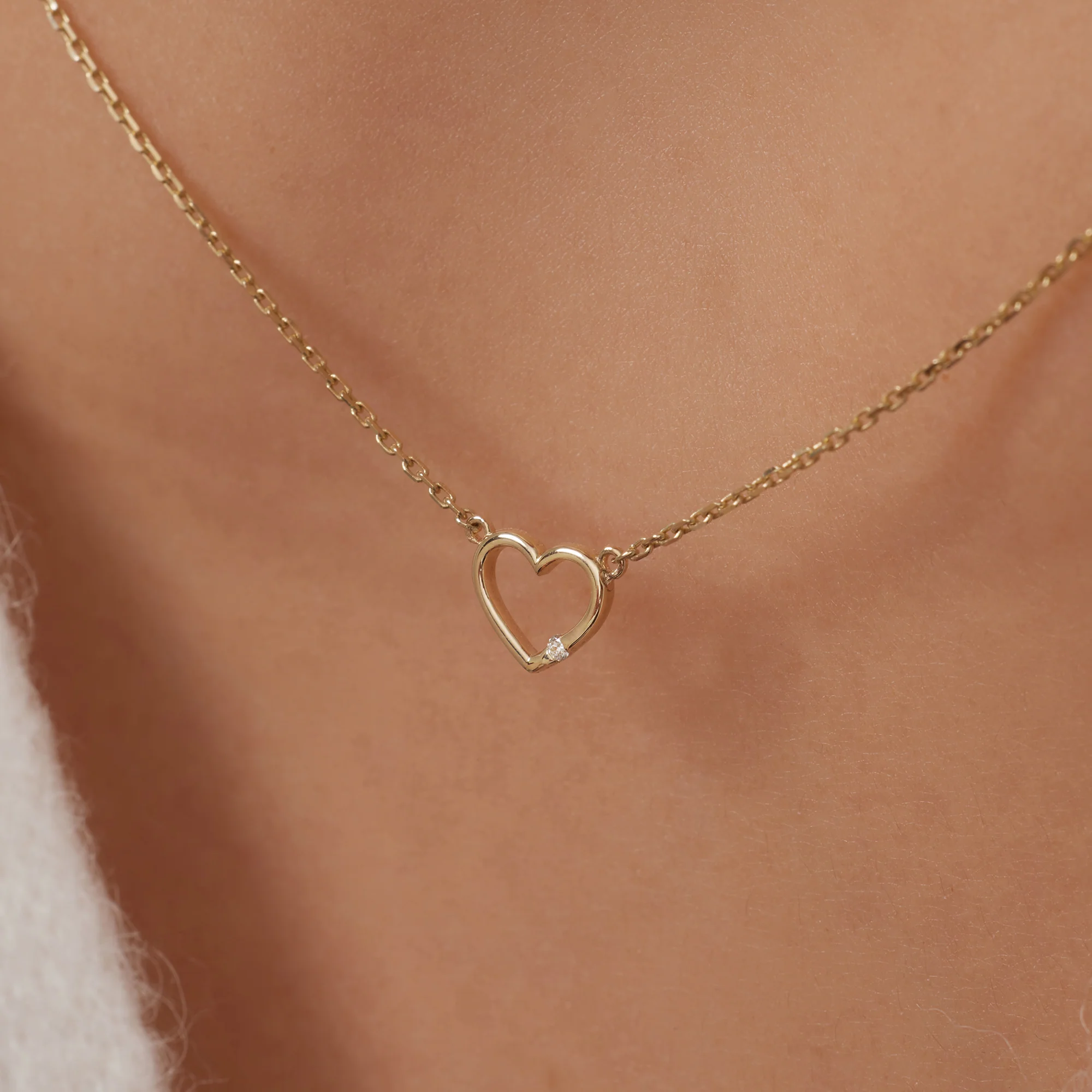 Diamond Open Heart Pendant Necklace (0.01 ct) - Image 3