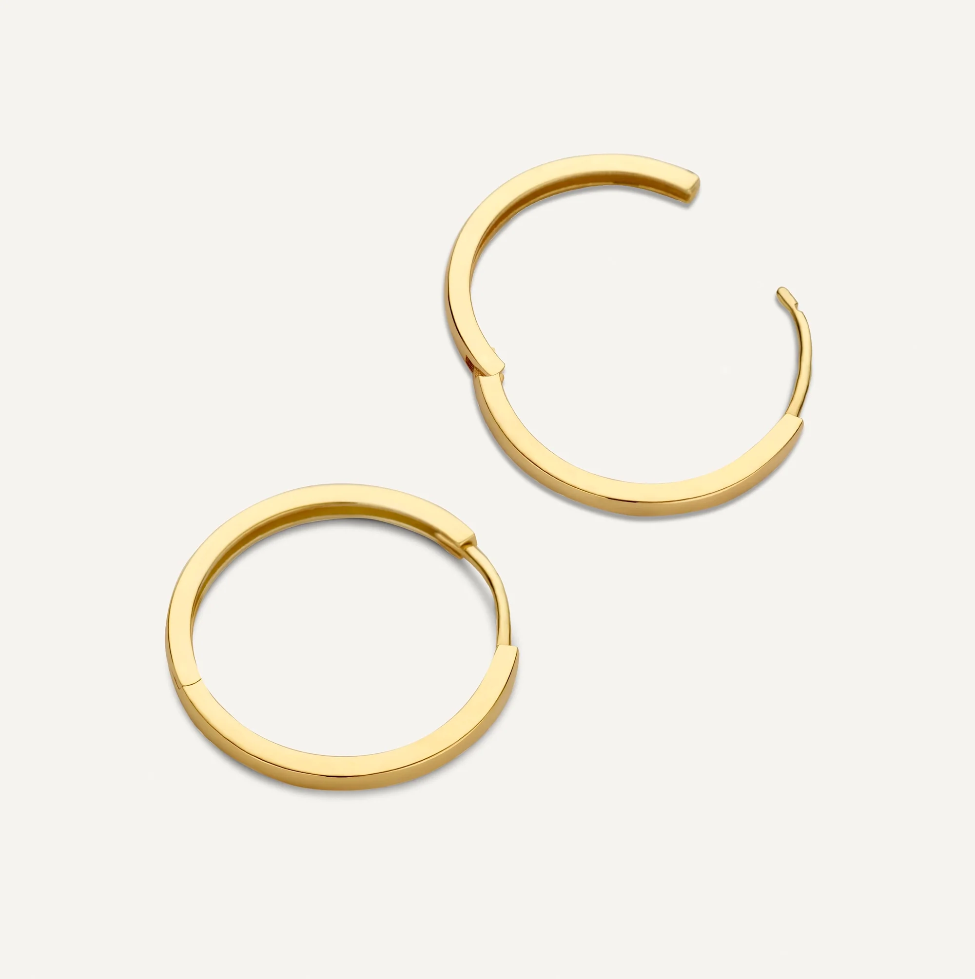 Essential Medium Hoops (18mm) - Image 5