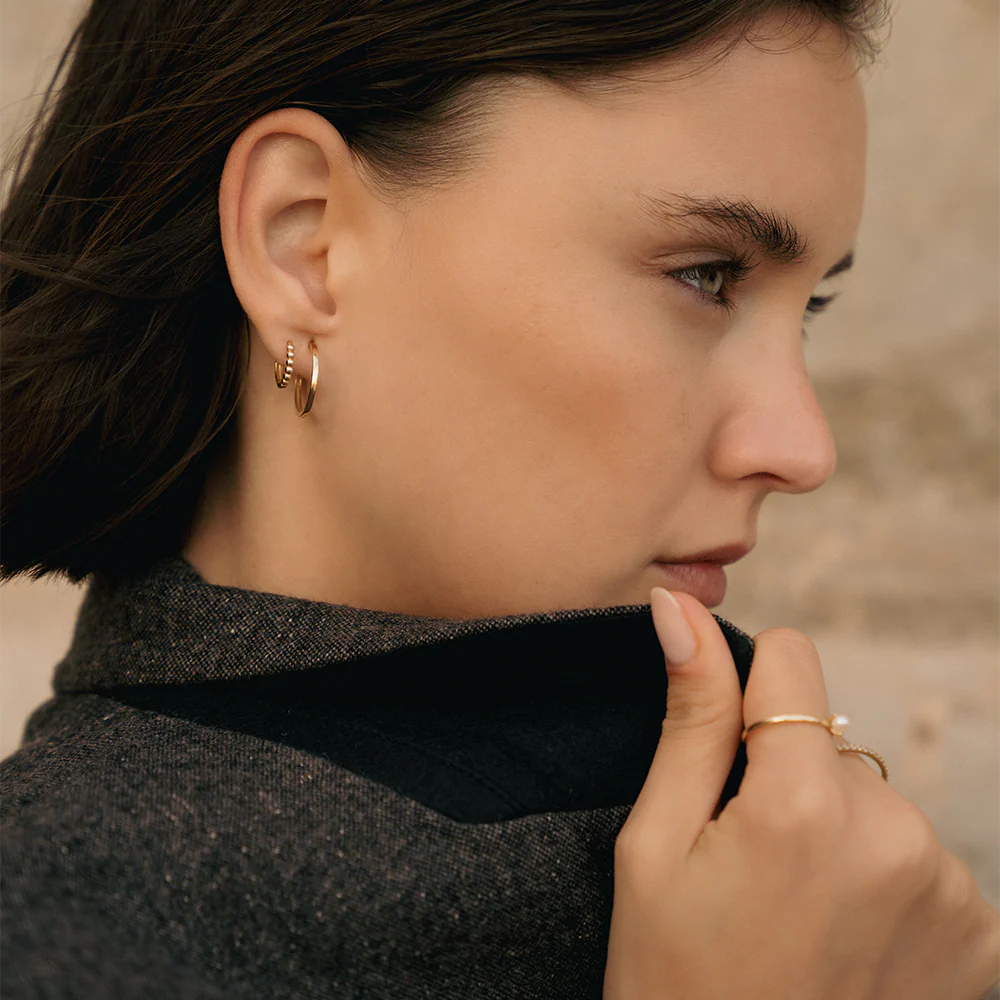 Essential Medium Hoops (18mm) - Image 6