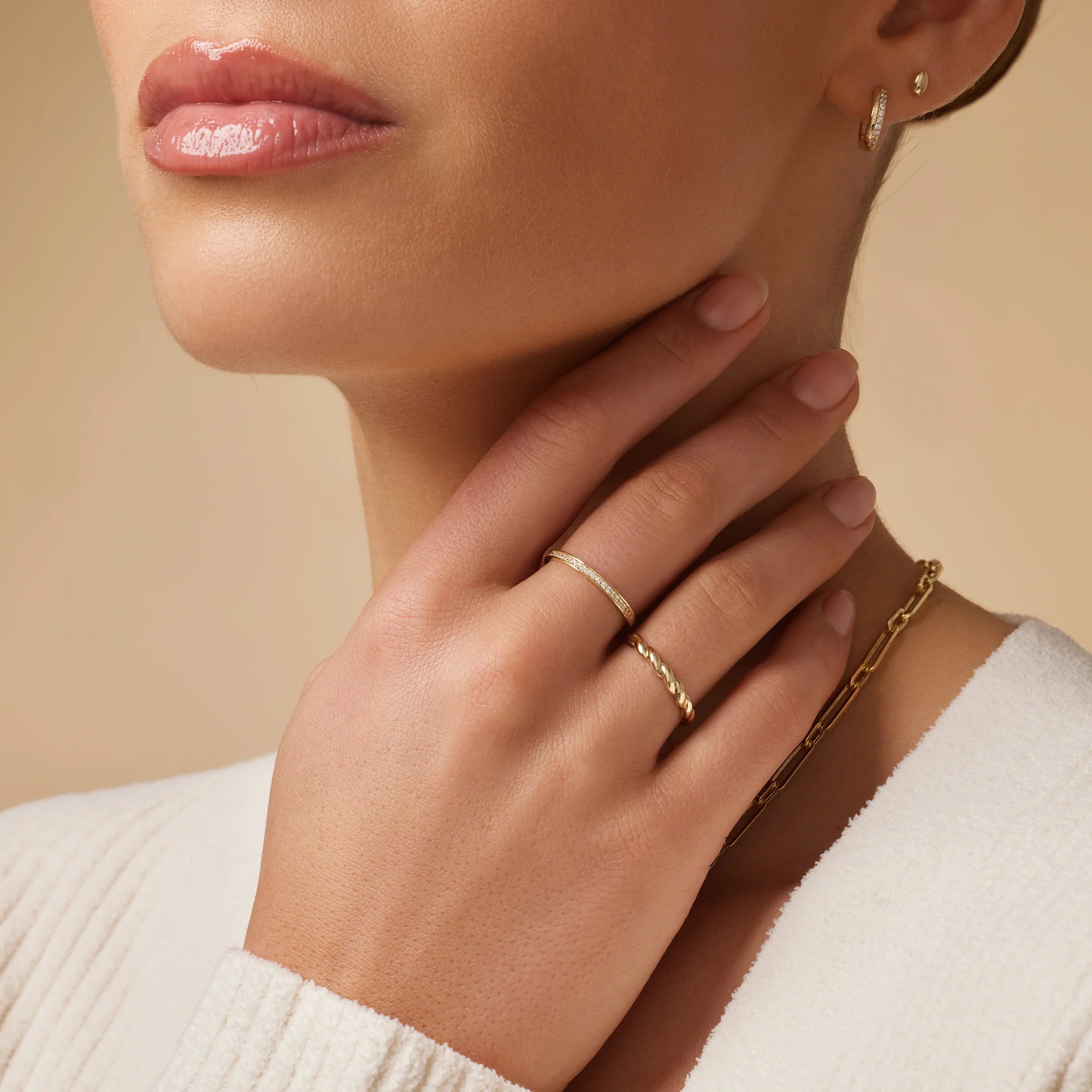 Fine Croissant Dome Ring - Image 3