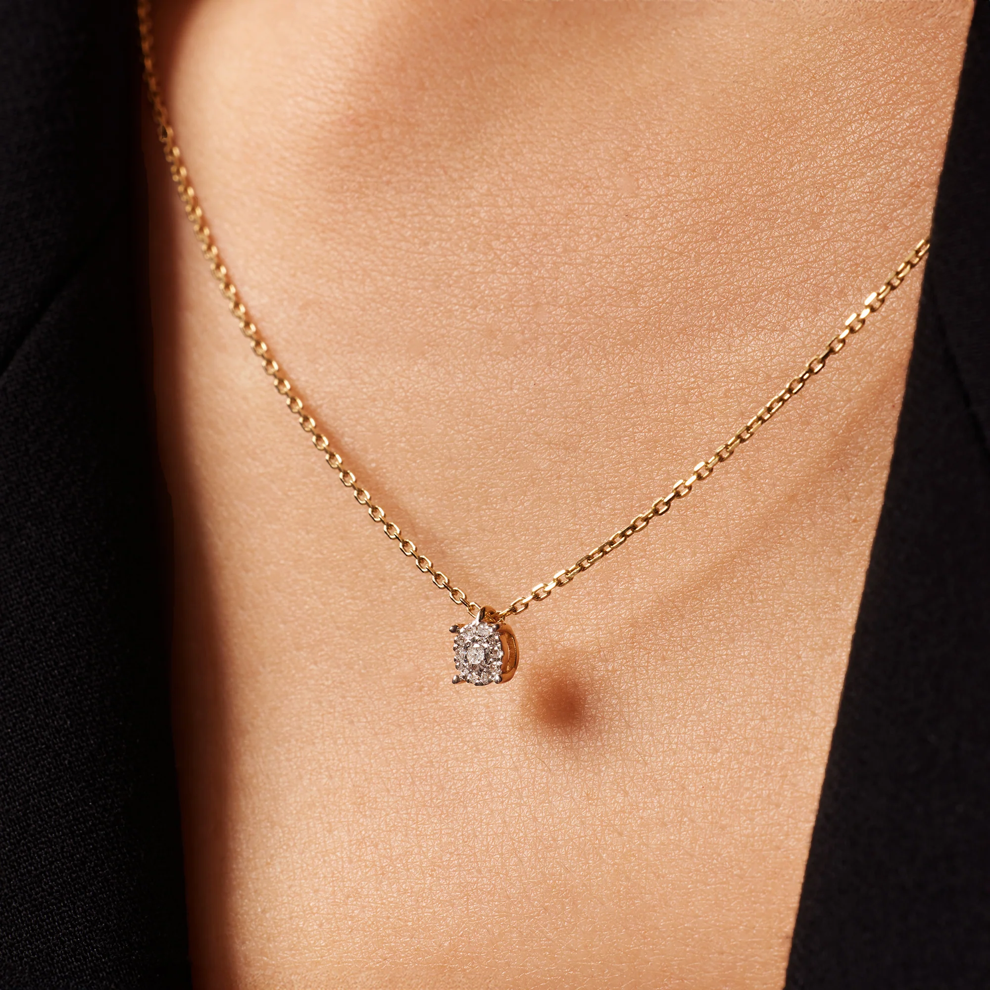 Four Prong Diamond Halo Pendant Necklace (0.04 ct) - Image 4