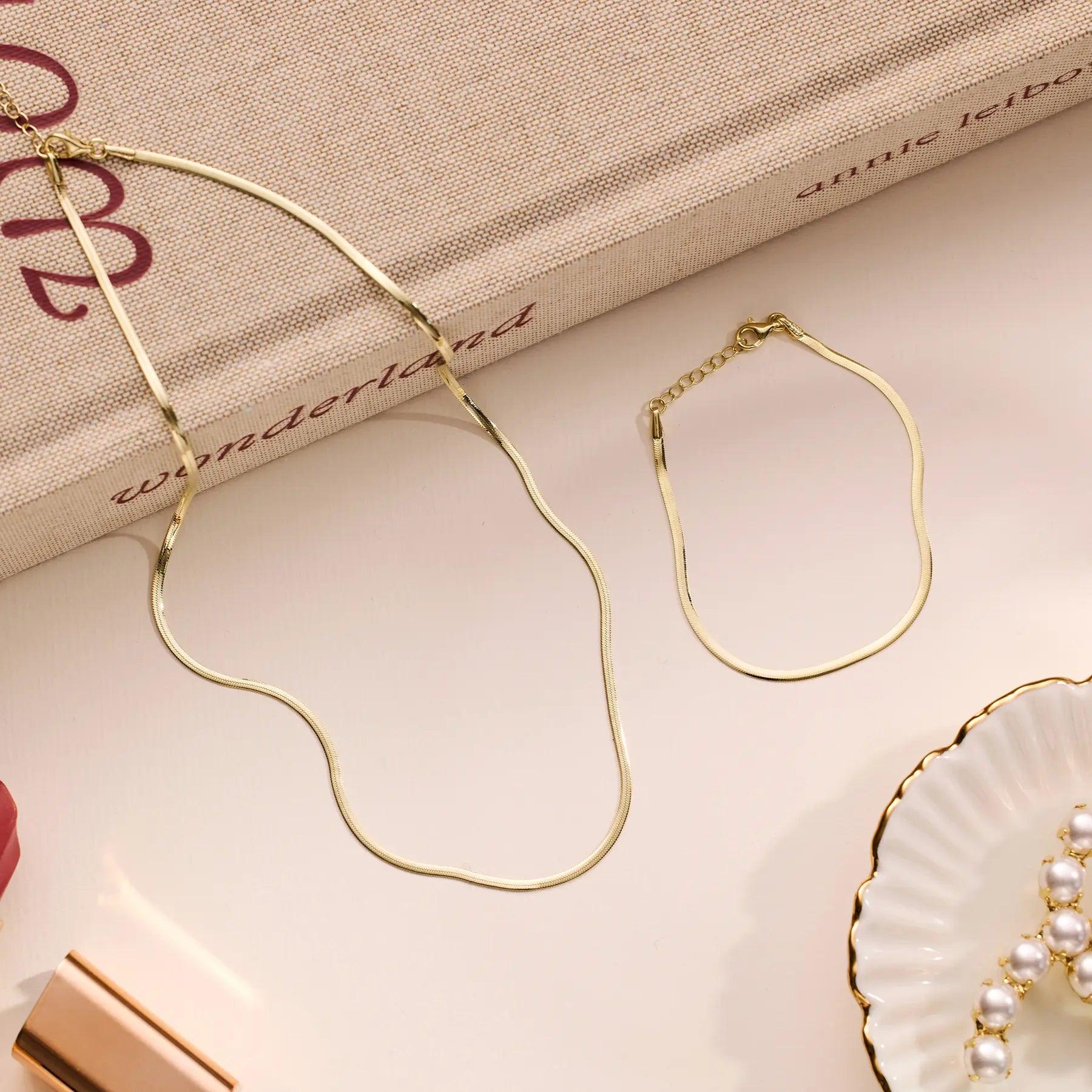 Herringbone Chain Necklace - Image 4