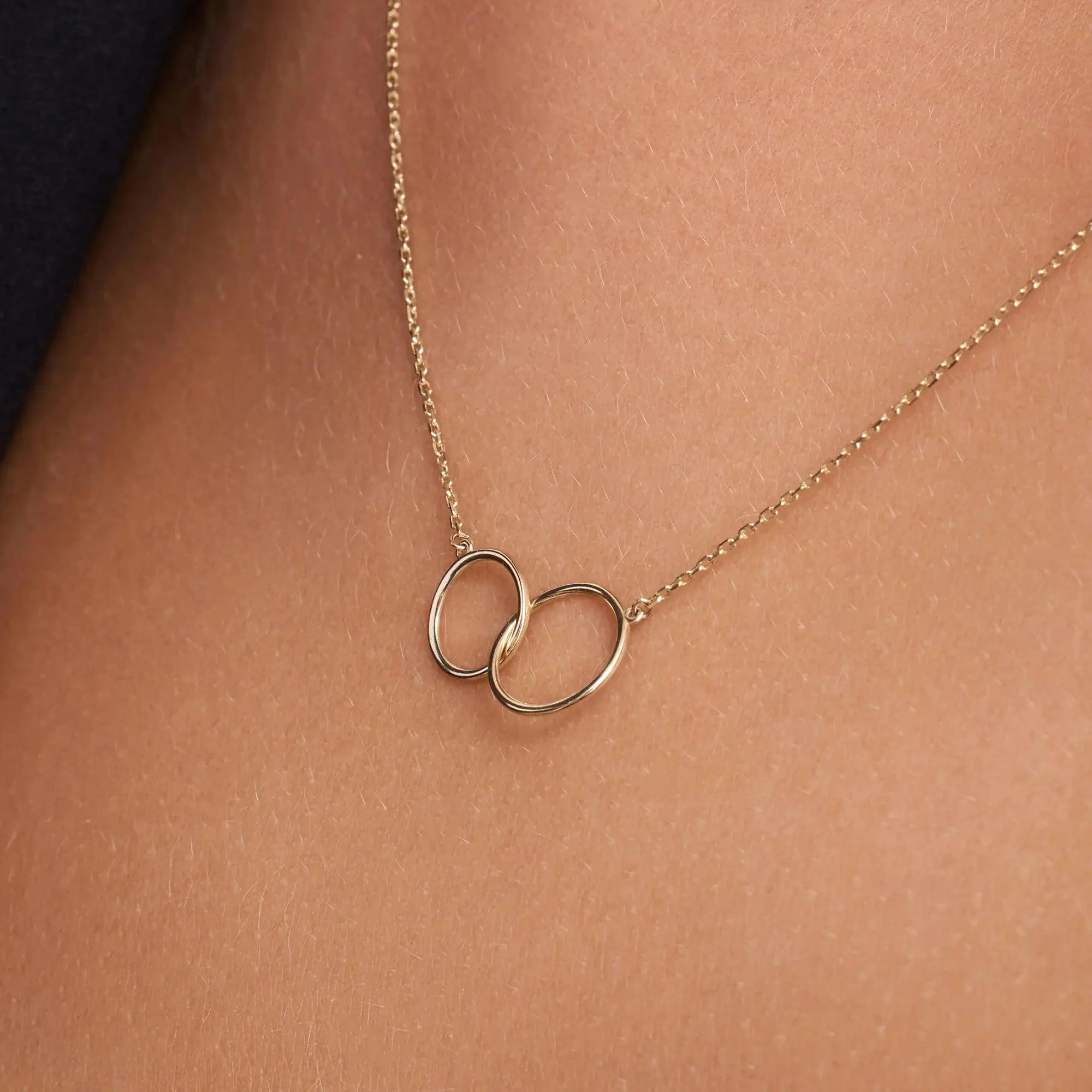 Linked Infinity Pendant Necklace - Image 3