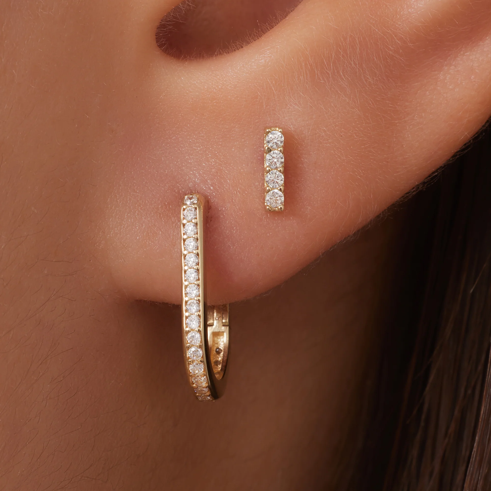 Pavé Cubic Zirconia Bar Studs (6 mm) - Image 3