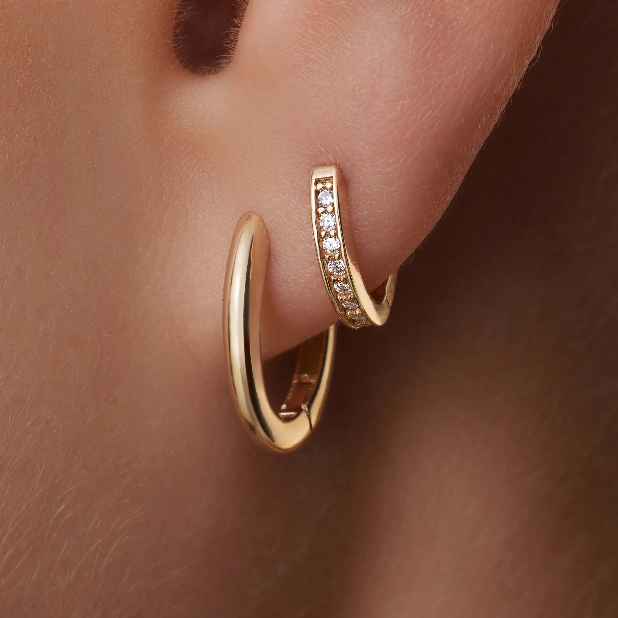 Pavé Cubic Zirconia Oval Small Huggie Hoops (10mm) - Image 3