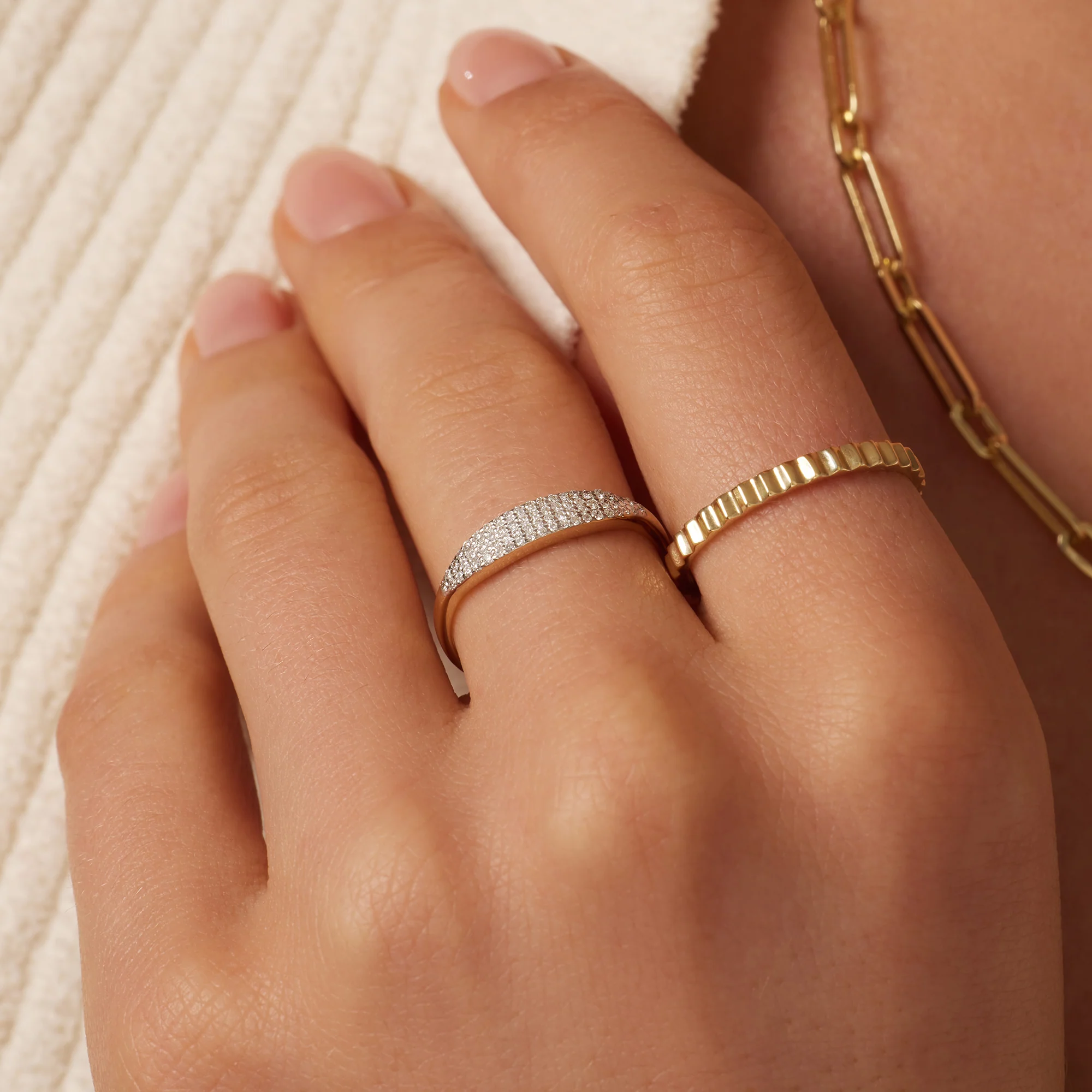 Pavé Diamond Signet Ring (0.15 ct) - Image 3