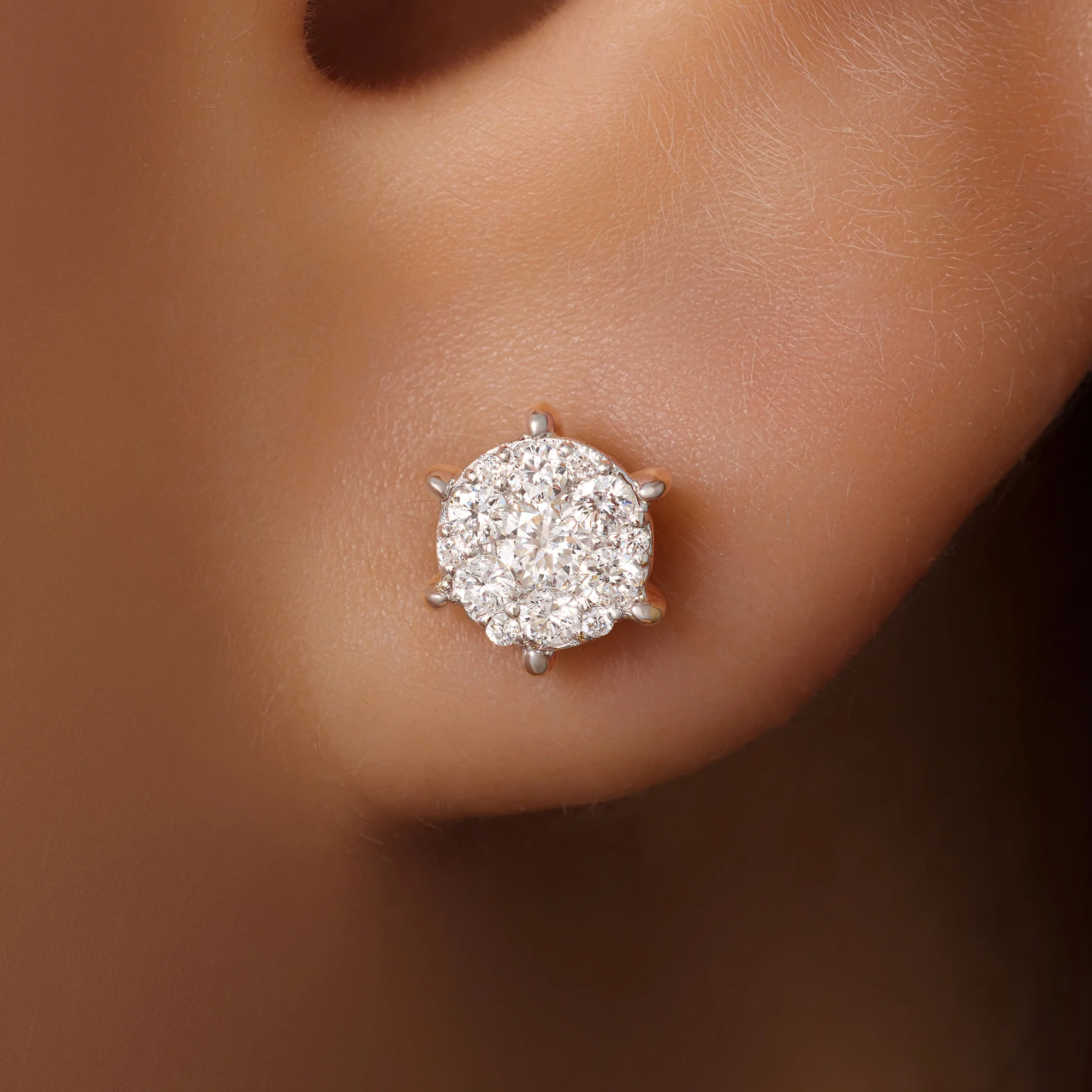 Six Prong Diamond Cluster Studs (0.20 ct) - Image 3