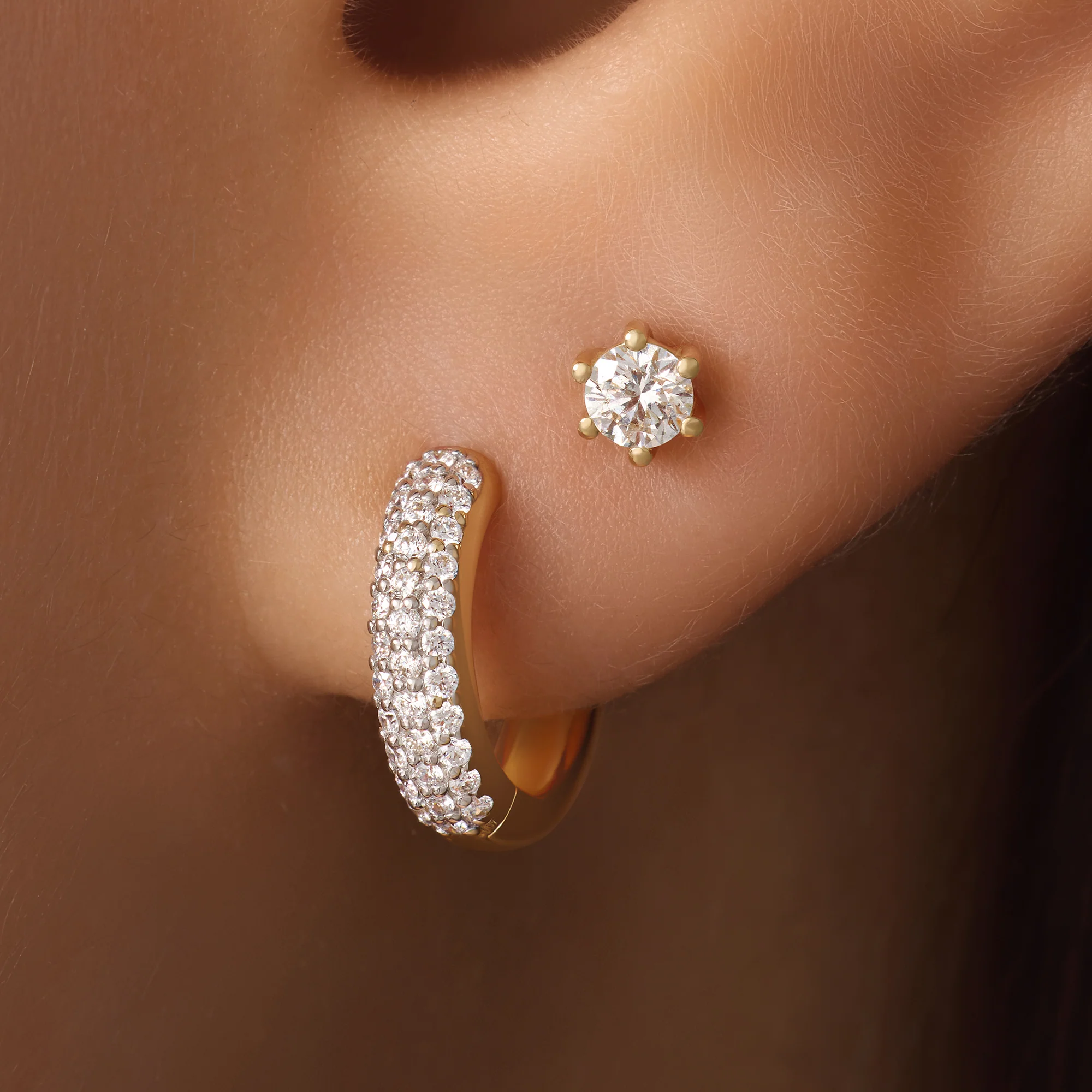 Six Prong Diamond Studs (0.20 ct) - Image 3
