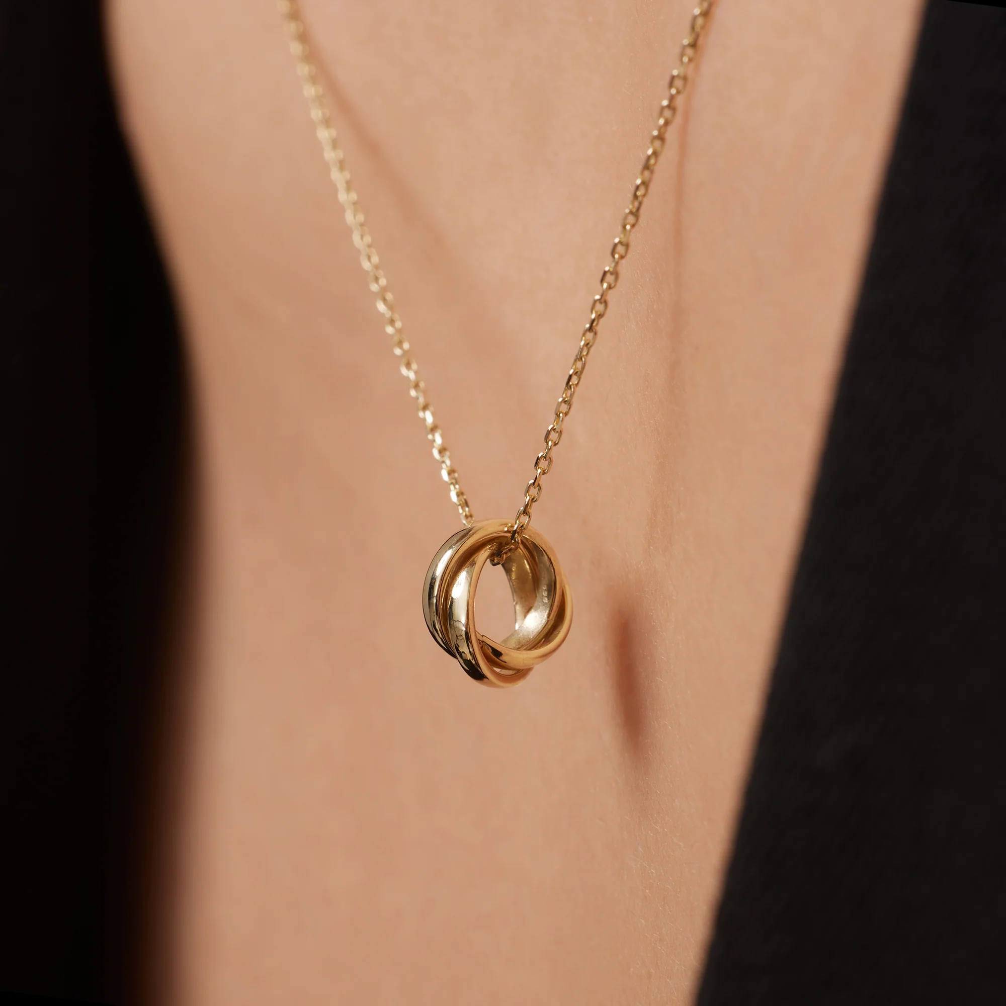 Triple Band Ring Necklace - Image 4