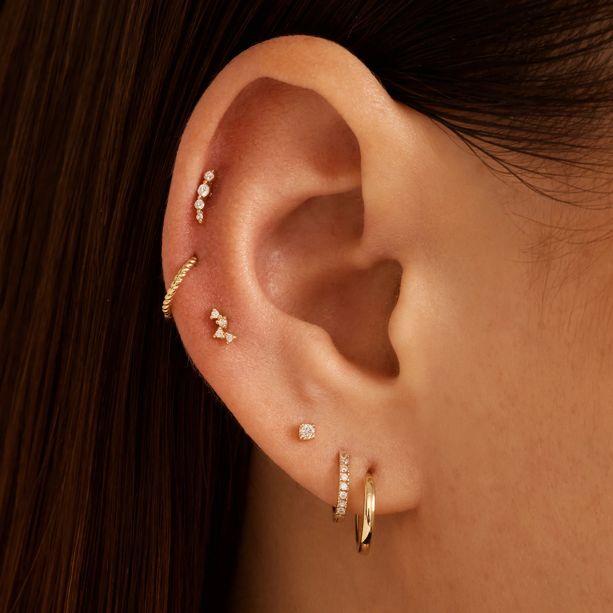 Twisted Cartilage Hoop Piercing (9mm) - Image 2